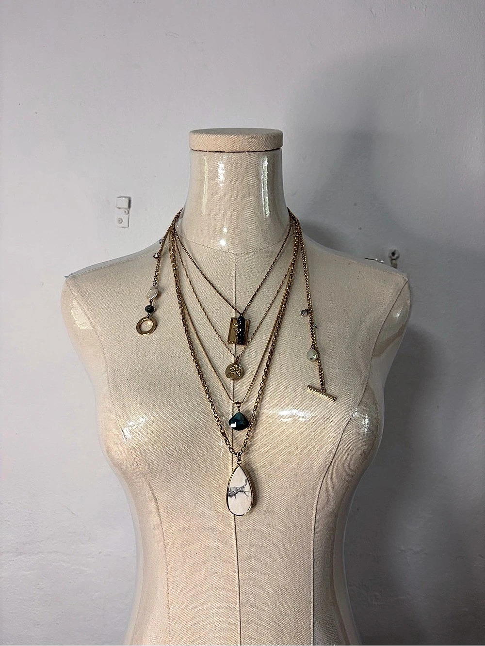 Layered Statement Necklace Gold & Green Like New